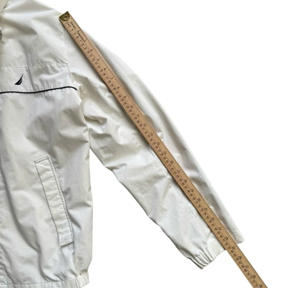 Nautica Men's Large White Sailing Windbreaker Jacket Hood Under Collar Tuck